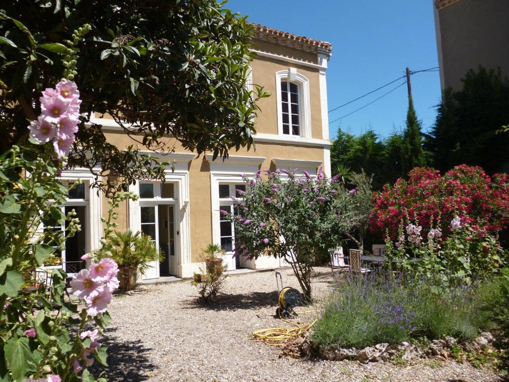 La Maison Des Palmiers Homps  Bagian luar foto