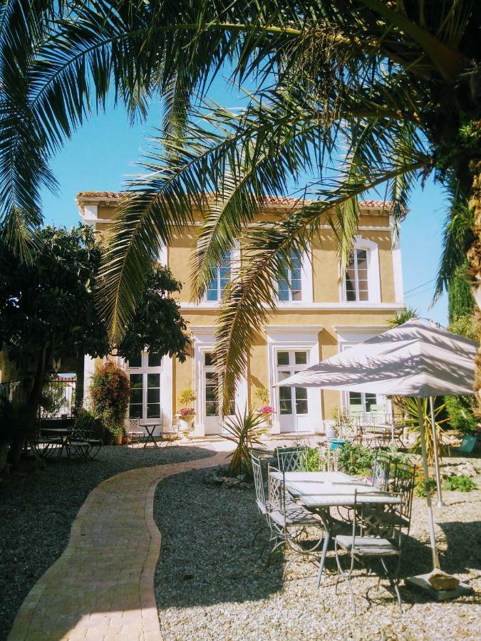 La Maison Des Palmiers Homps  Bagian luar foto